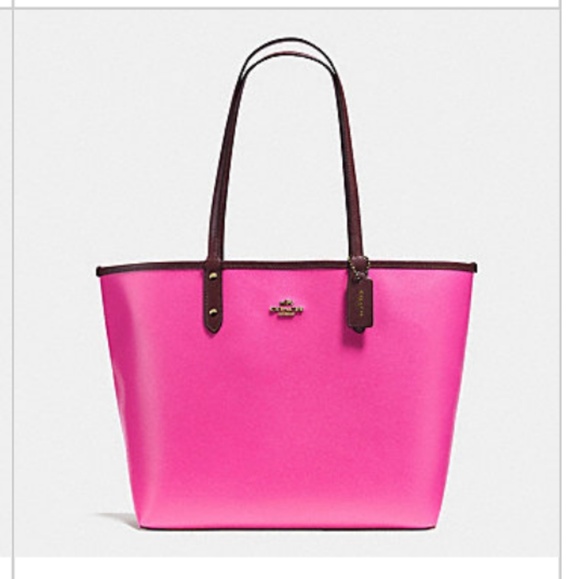 Coach Reversible City Tote (%Authentic) - Picture 1 of 4